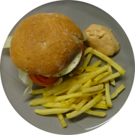 Sie können aus 4 verschiedenen Burgervariationen wählen. Heutige Tagesempfehlung: Burger 'Griechischer Art' mit Zaziki, Hirtenkäse und Rucola (19,49,62,63,81) dazu als Menüoption Pommes und House-Dip (9,22,63)